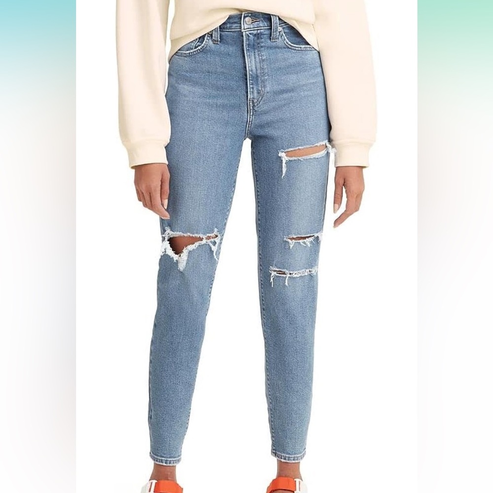 Levi’s High Waisted Mom Jeans